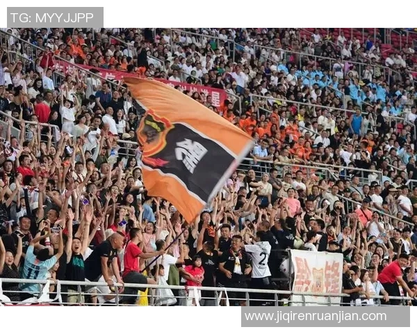 香港足球明星队昆明之行精彩回顾与球迷互动盛况